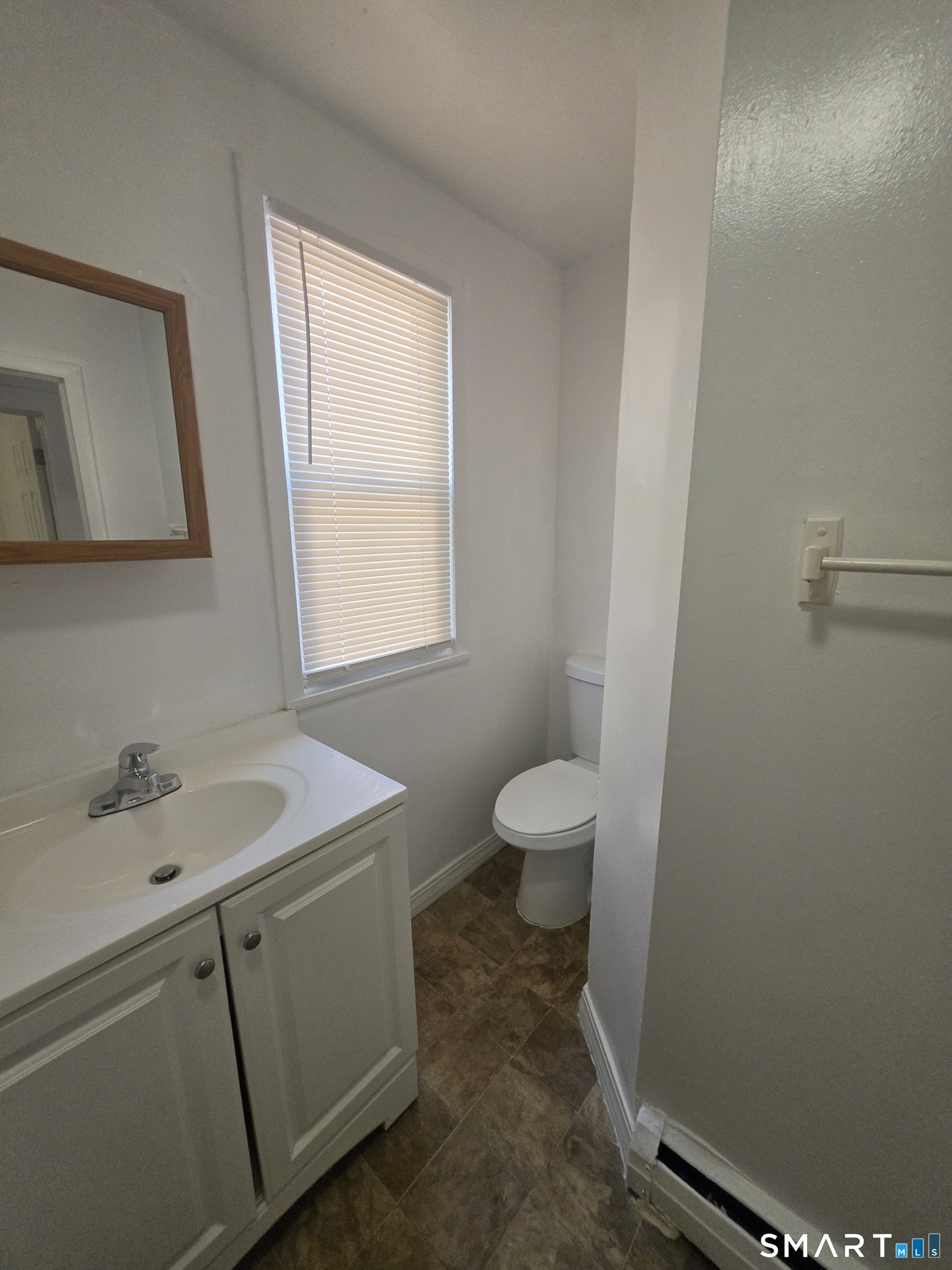 8 Mannz Street Hartford CT 06114