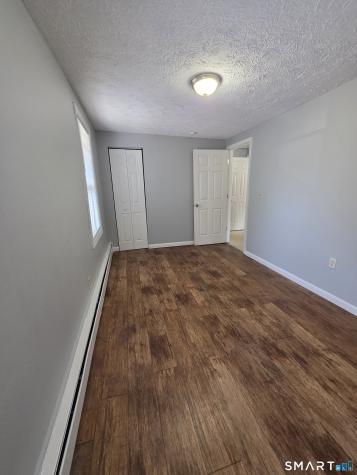 8 Mannz Street Hartford CT 06114