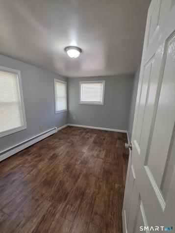 8 Mannz Street Hartford CT 06114