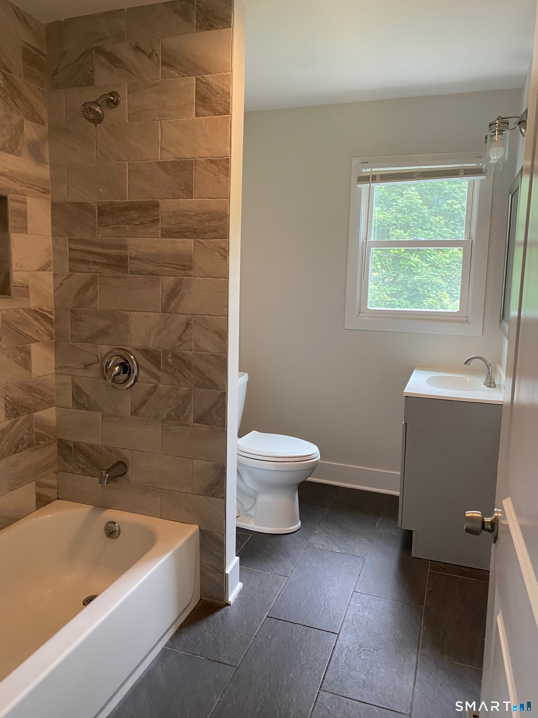 13Unit 9 - 11 Railroad Avenue Beacon Falls CT 06403