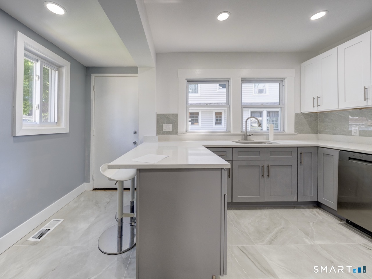 16 Shoreham Road New Haven CT 06512