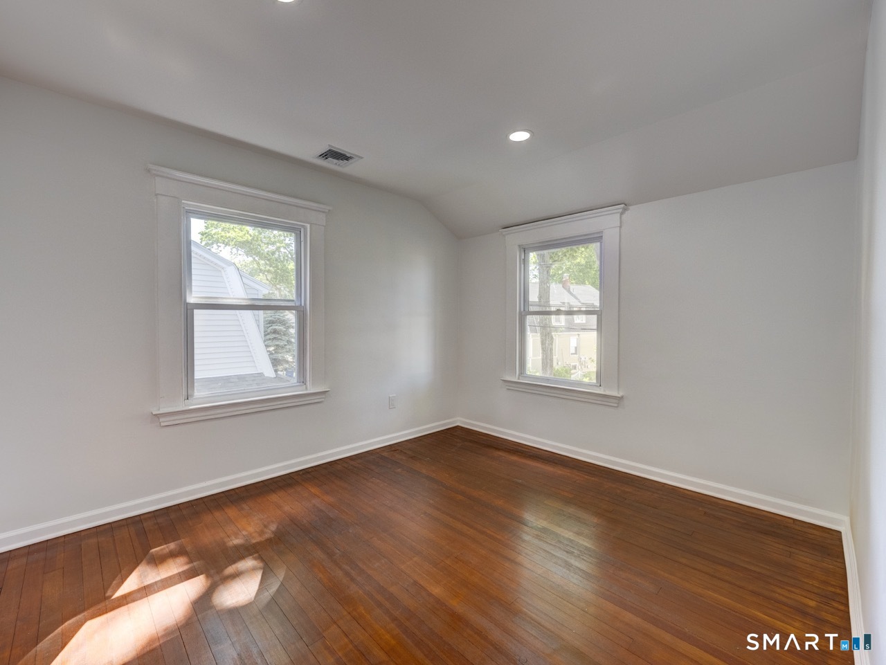 16 Shoreham Road New Haven CT 06512