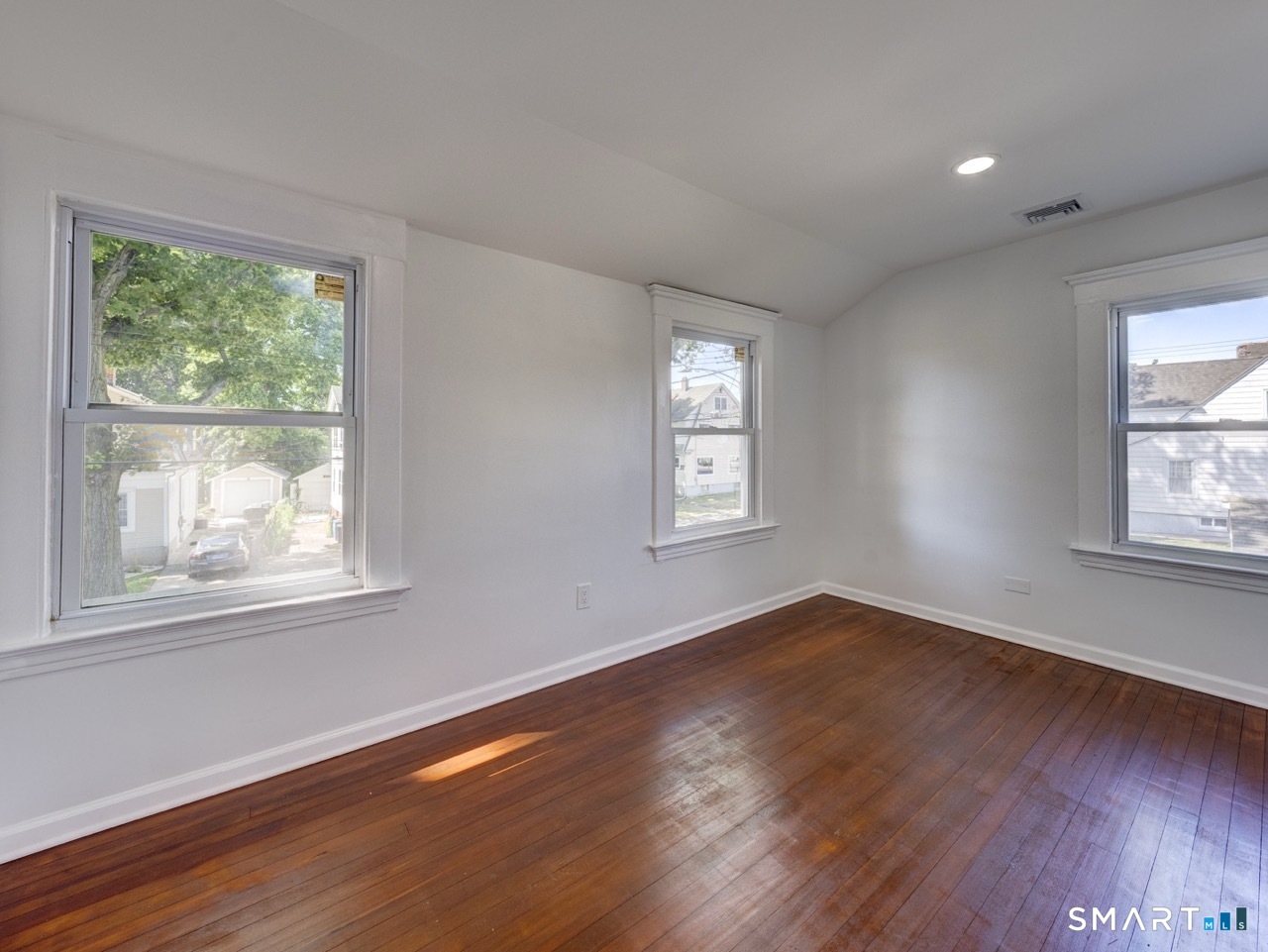 16 Shoreham Road New Haven CT 06512