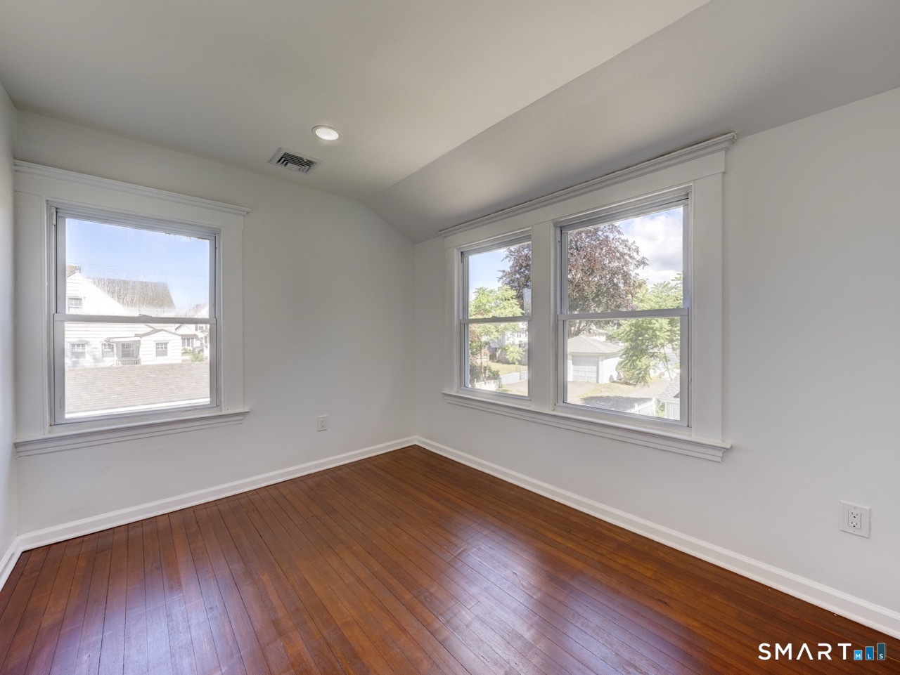 16 Shoreham Road New Haven CT 06512