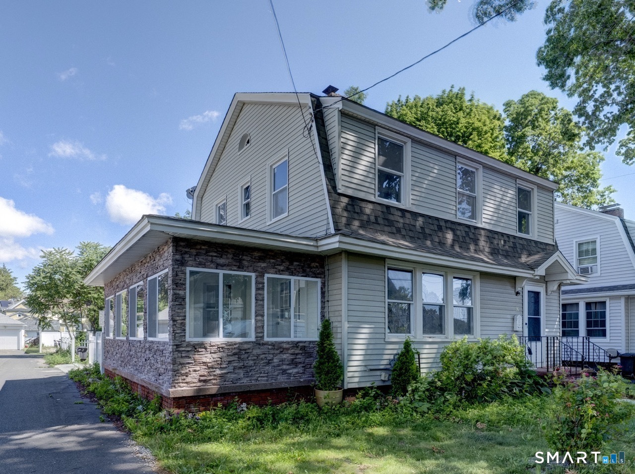 16 Shoreham Road New Haven CT 06512