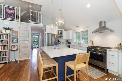 98 Union Street Guilford CT 06437