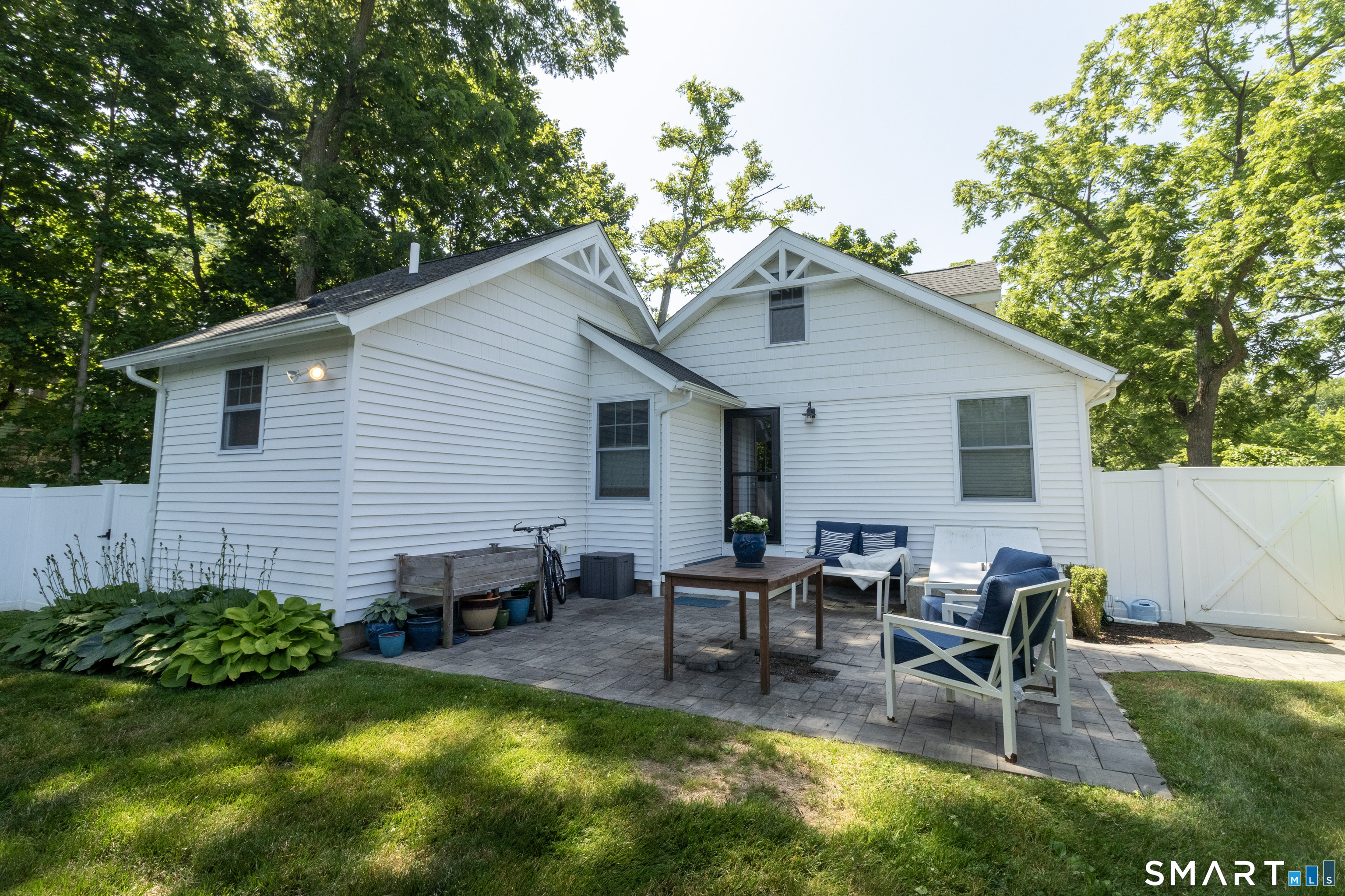 98 Union Street Guilford CT 06437