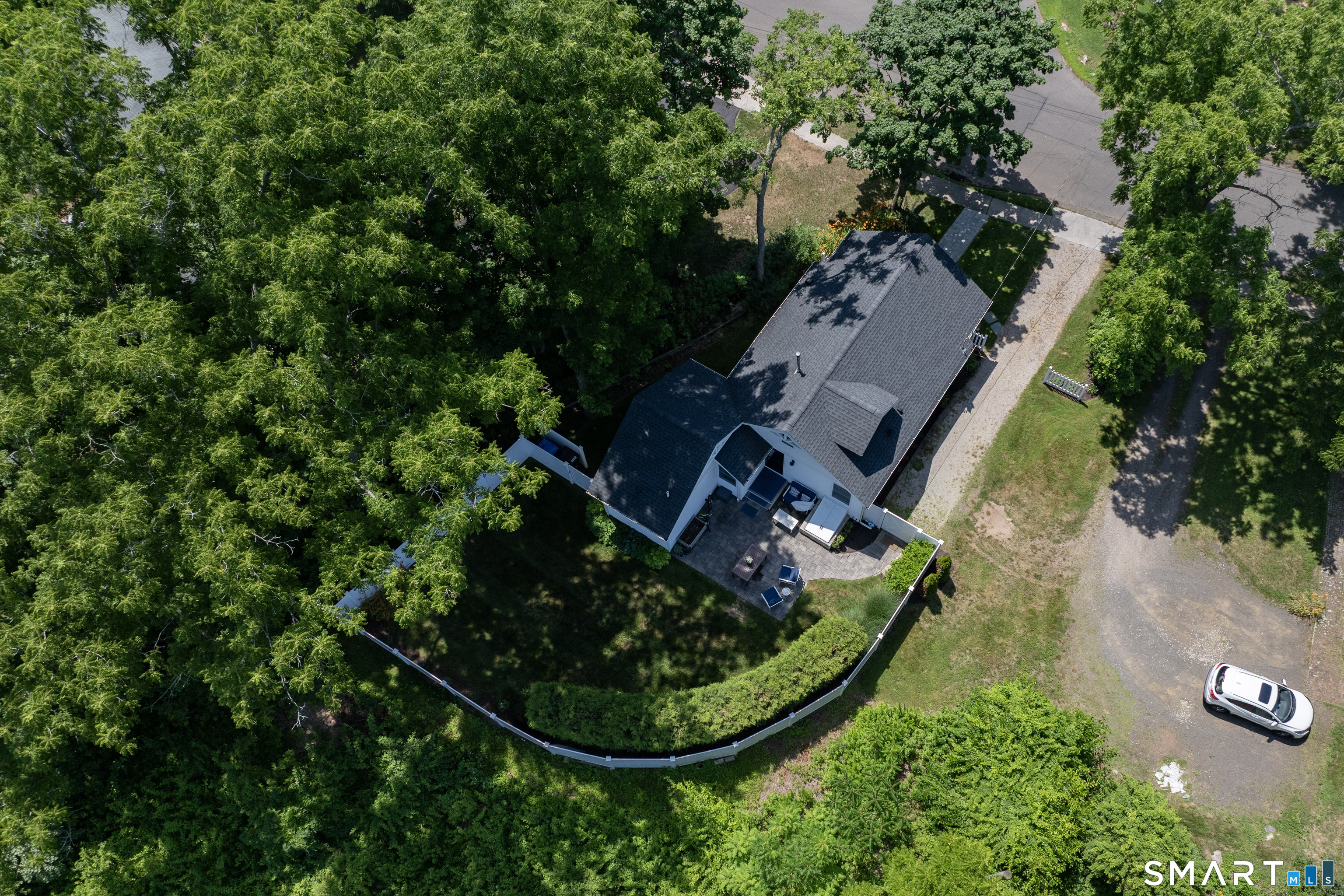 98 Union Street Guilford CT 06437