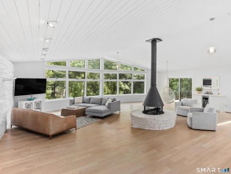 33 Little Fox Lane Westport CT 06880