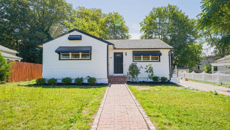 25 Oakleaf Drive Waterbury CT 06708