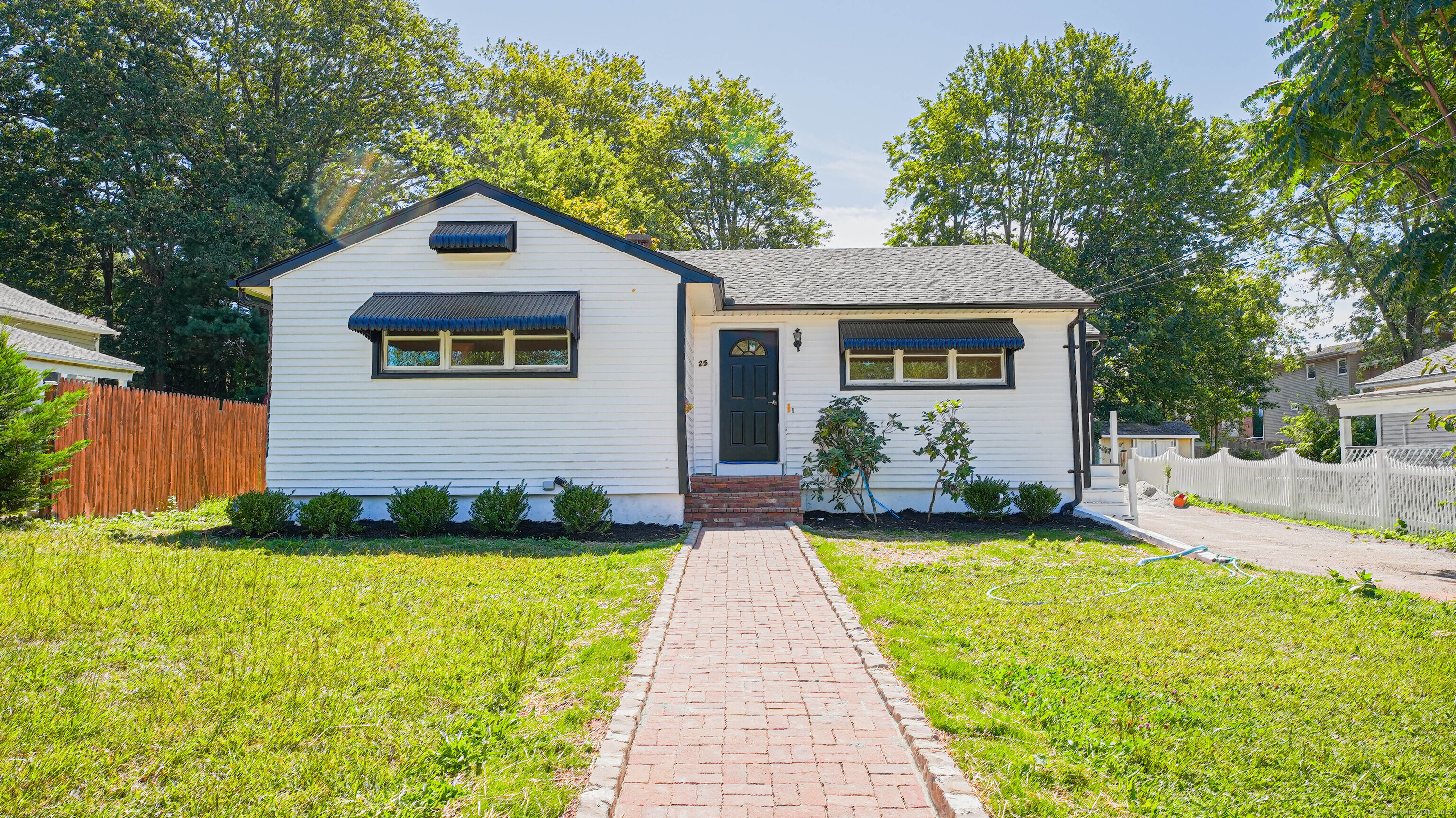 25 Oakleaf Drive Waterbury CT 06708