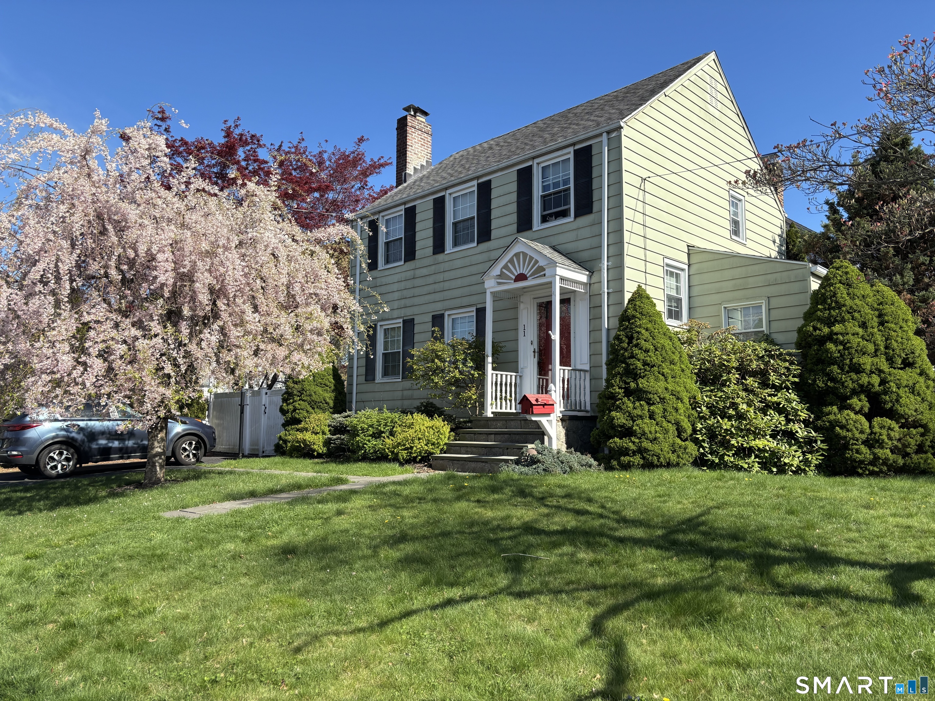 11 Fairlea Avenue Stratford CT 06614