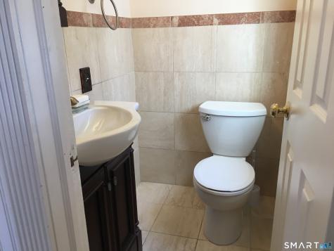 11 Fairlea Avenue Stratford CT 06614