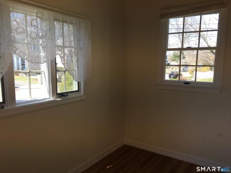 11 Fairlea Avenue Stratford CT 06614