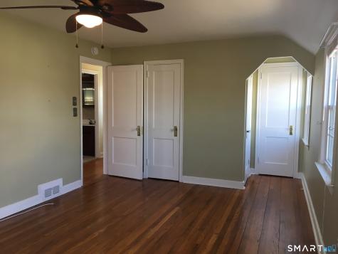 11 Fairlea Avenue Stratford CT 06614