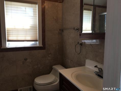 11 Fairlea Avenue Stratford CT 06614