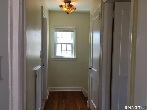 11 Fairlea Avenue Stratford CT 06614