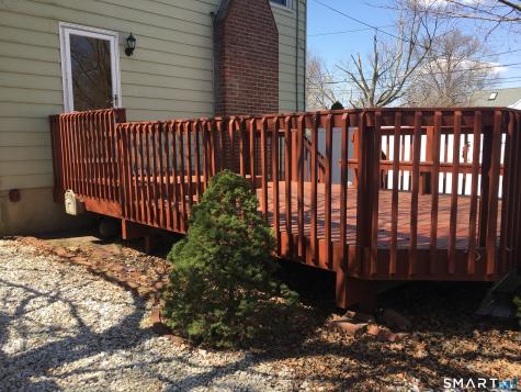 11 Fairlea Avenue Stratford CT 06614