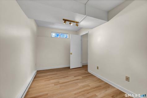 925 Oronoke Road Waterbury CT 06708