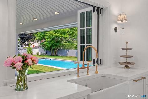222 Sunnieholme Drive Fairfield CT 06824