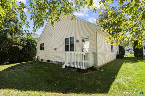 43 Pepper Bush Lane Newington CT 06111