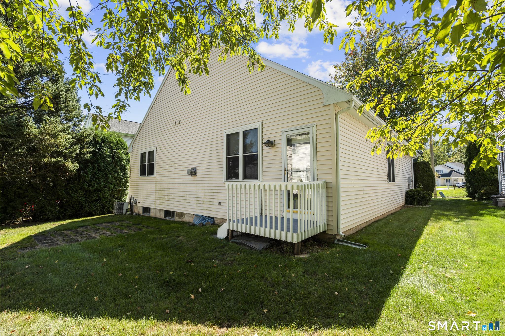43 Pepper Bush Lane Newington CT 06111