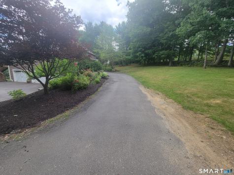 11 Gopher Road Newtown CT 06470