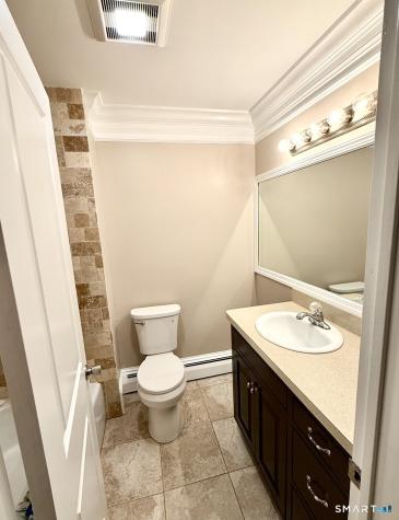 11 Byrne Court Farmington CT 06032