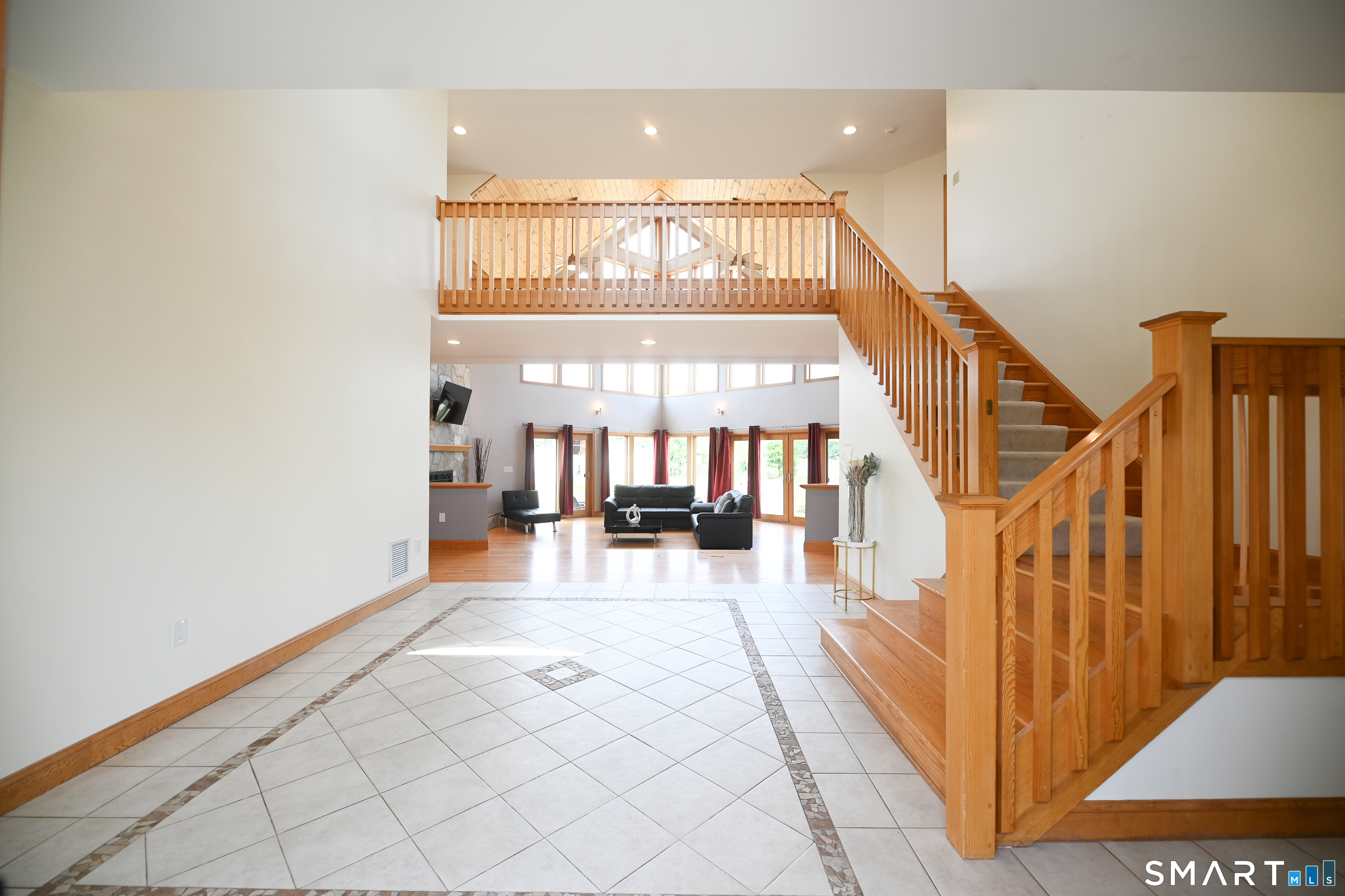 19 Longview Drive North Haven CT 06473