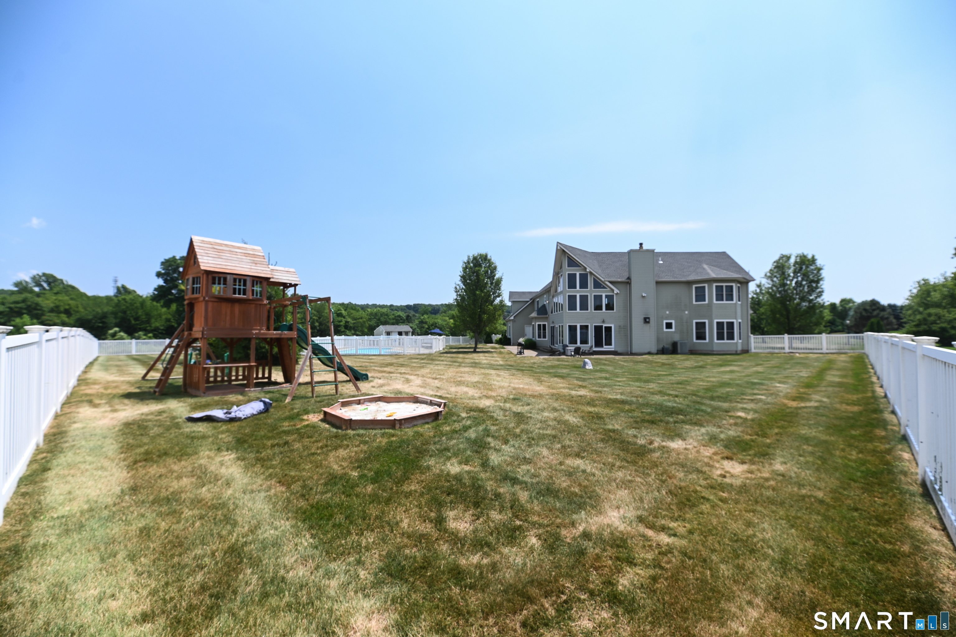 19 Longview Drive North Haven CT 06473