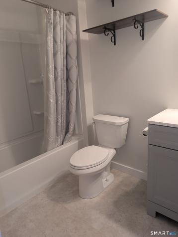 9 Center Street Canton CT 06019