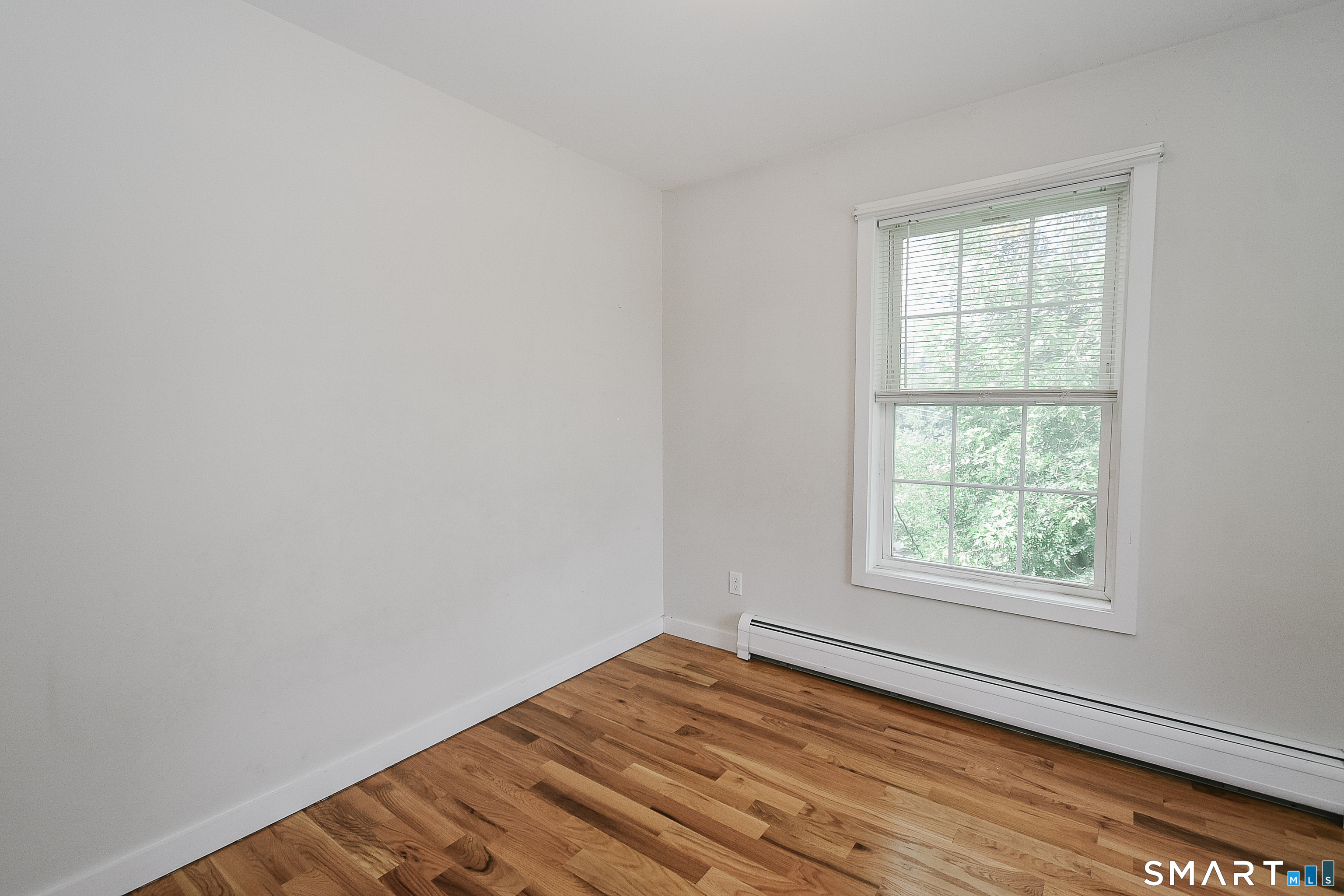 9 Center Street Canton CT 06019