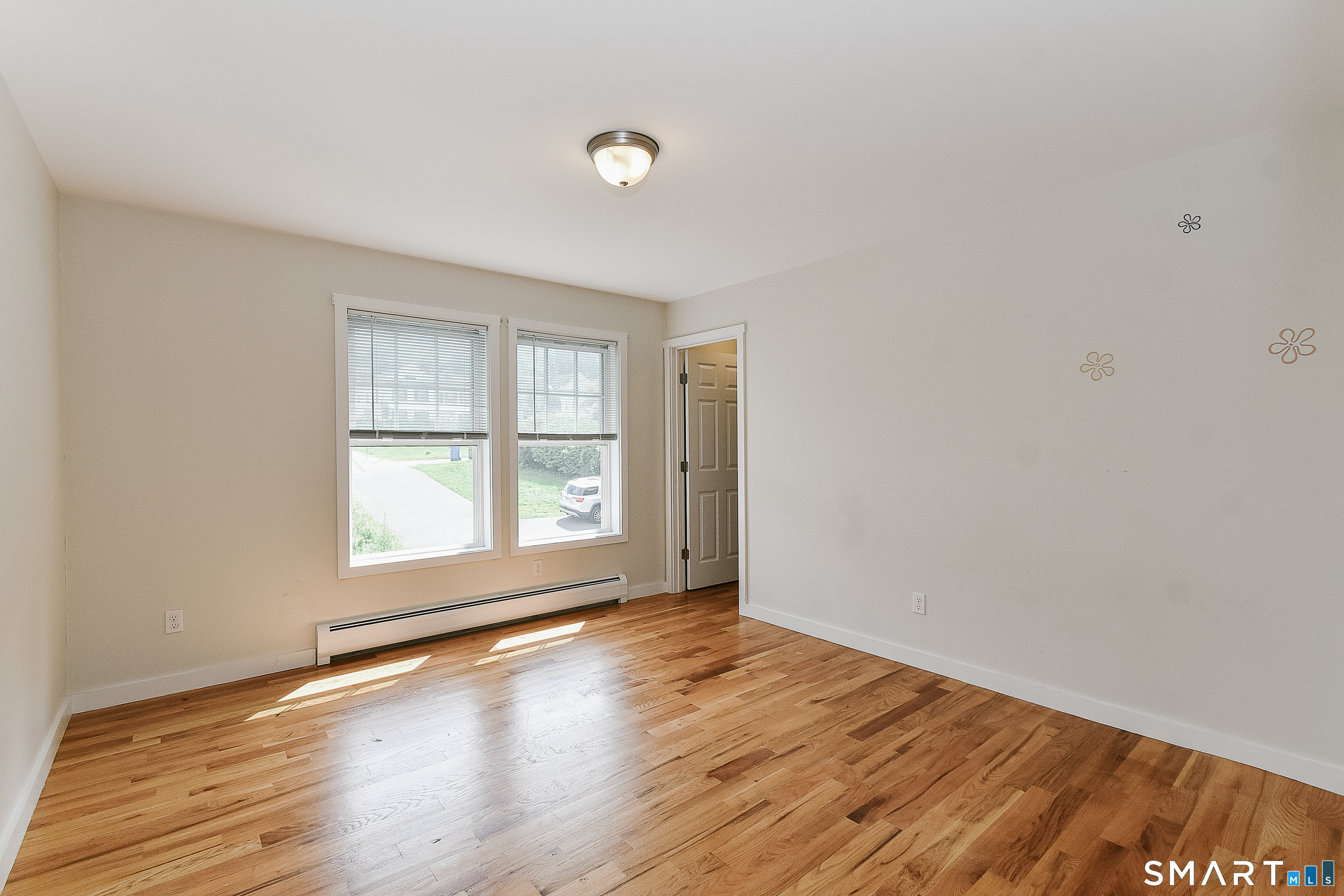 9 Center Street Canton CT 06019