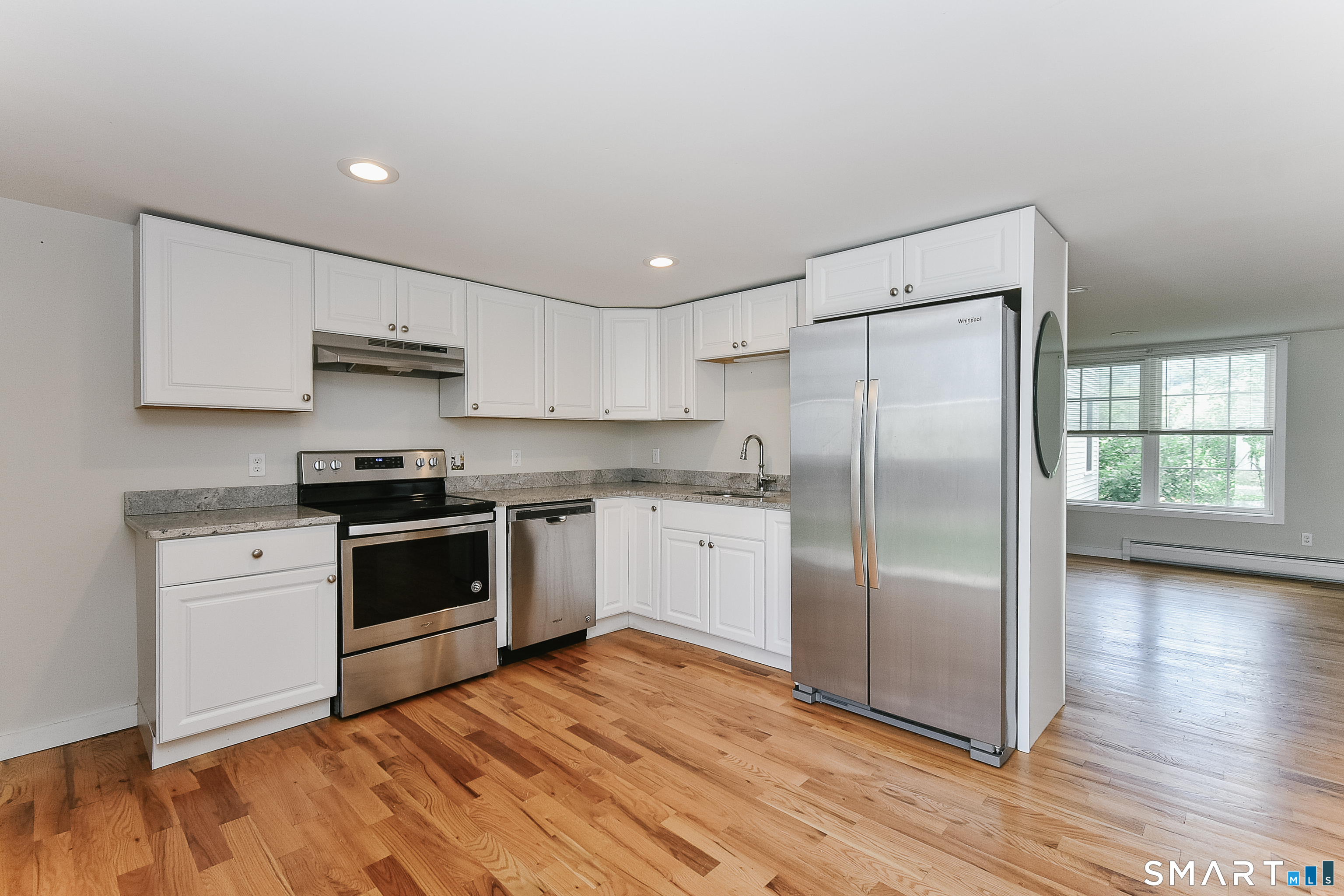9 Center Street Canton CT 06019