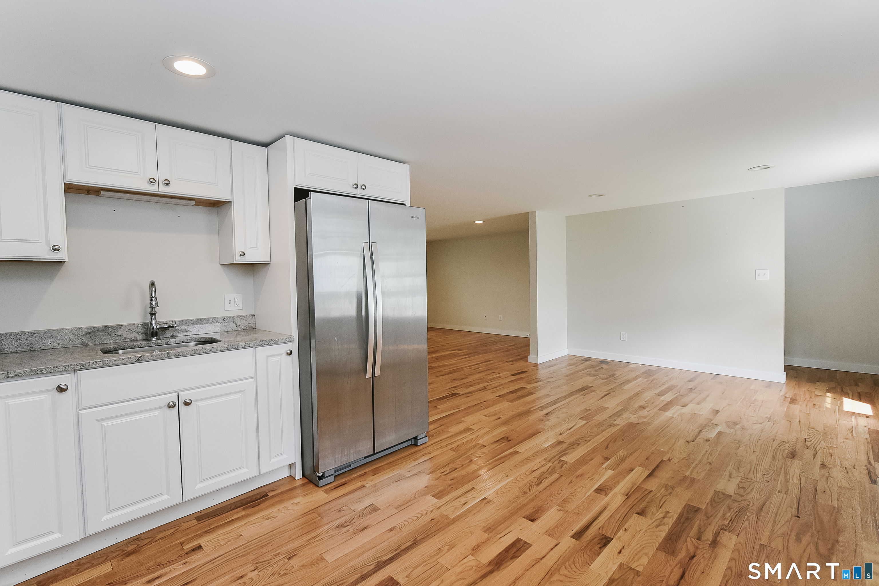 9 Center Street Canton CT 06019
