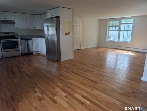 9 Center Street Canton CT 06019