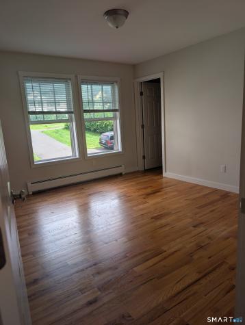 9 Center Street Canton CT 06019