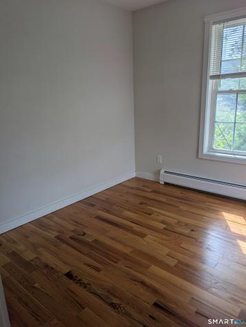9 Center Street Canton CT 06019