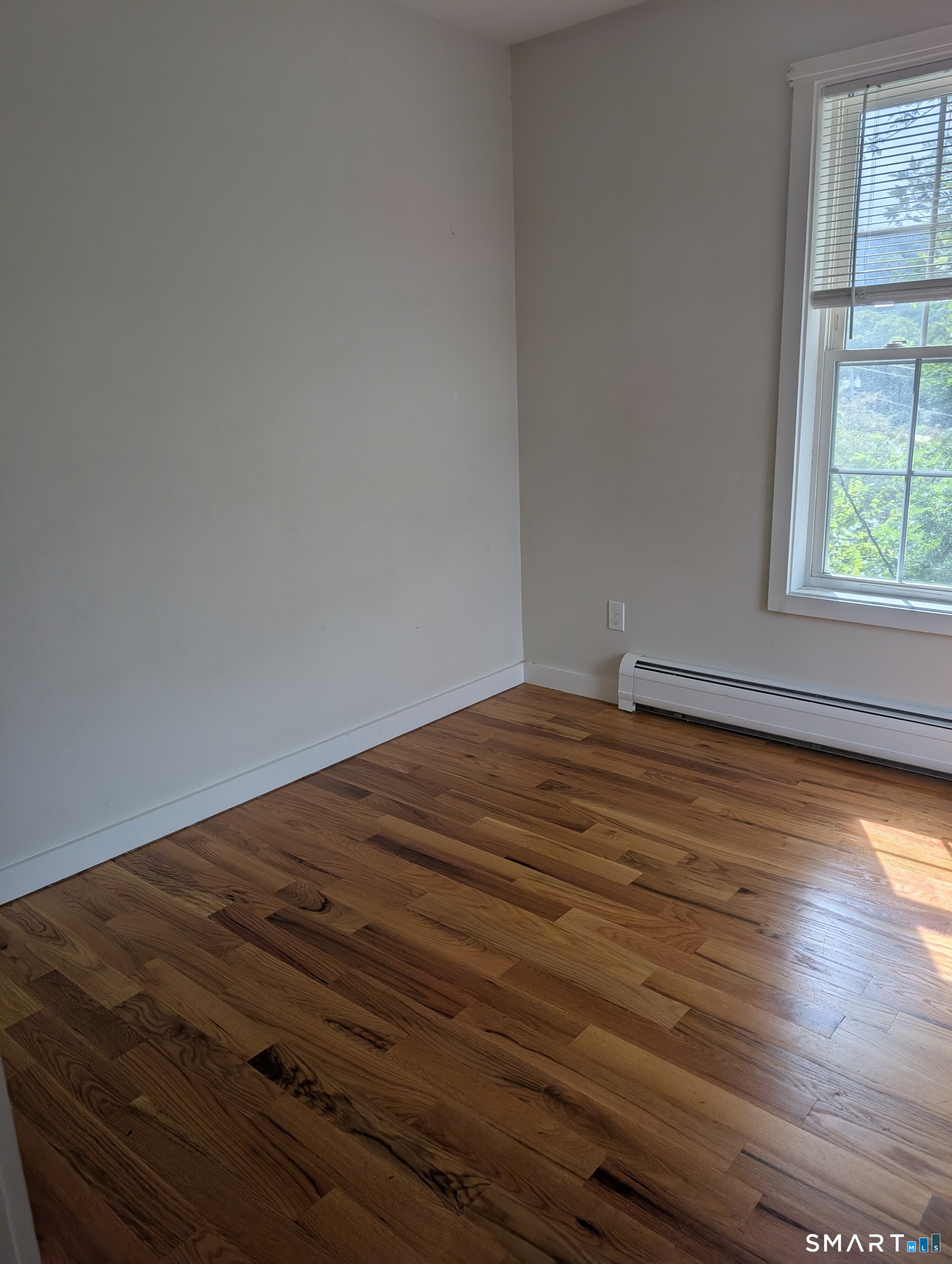 9 Center Street Canton CT 06019