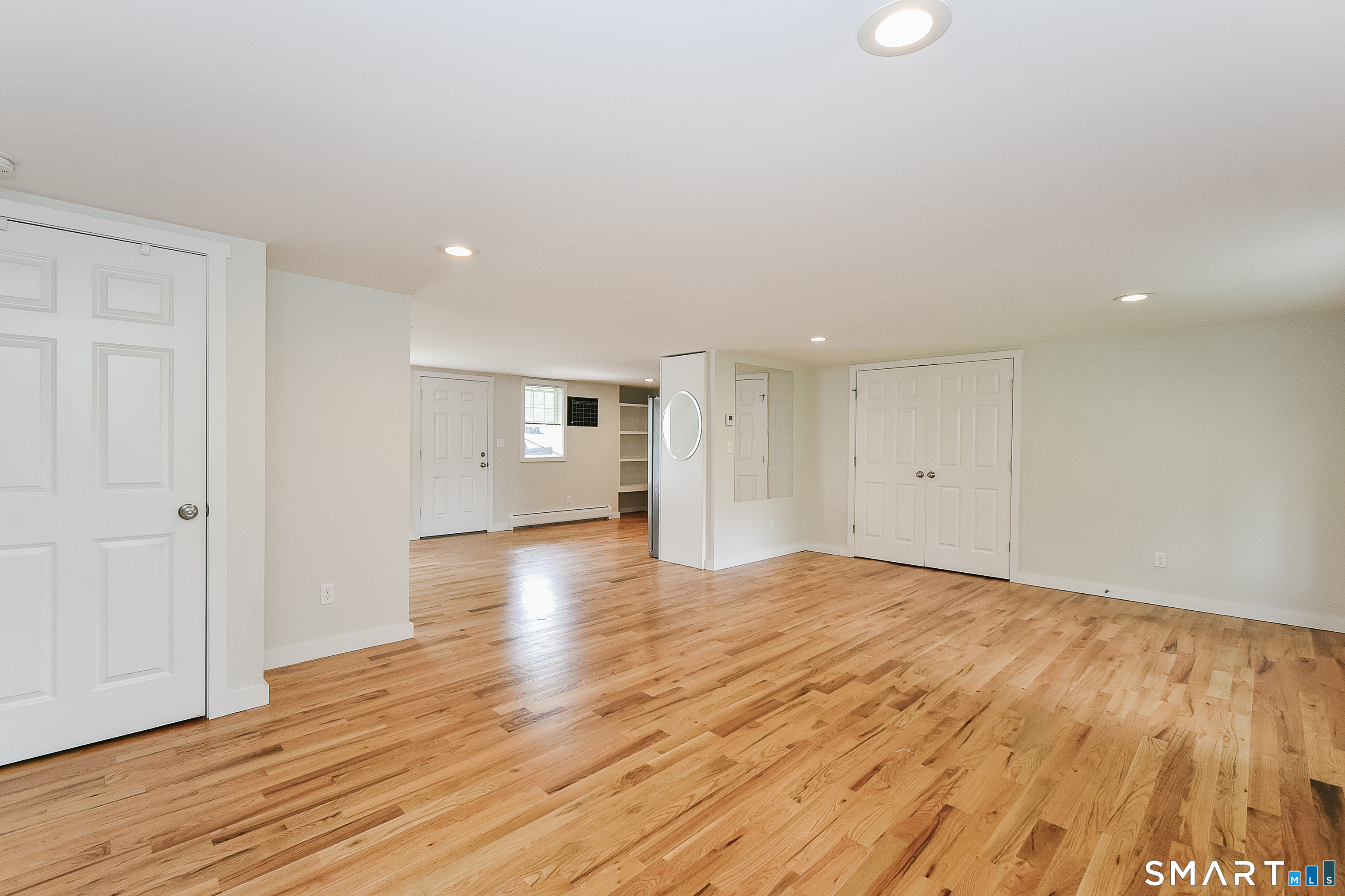 9 Center Street Canton CT 06019