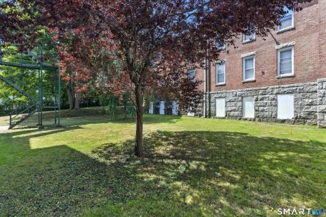 156 Garfield Avenue New London CT 06320