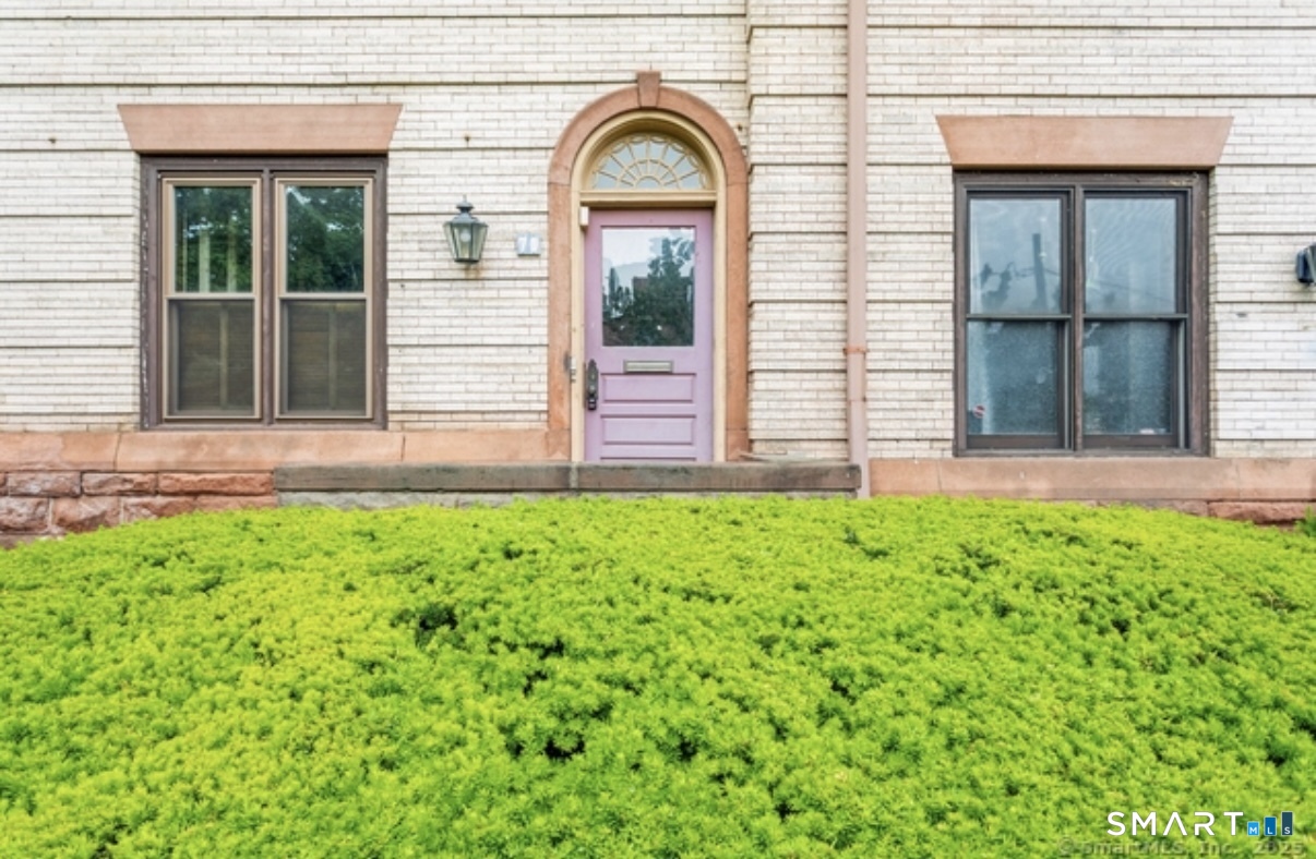 71a Imlay Street Hartford CT 06105
