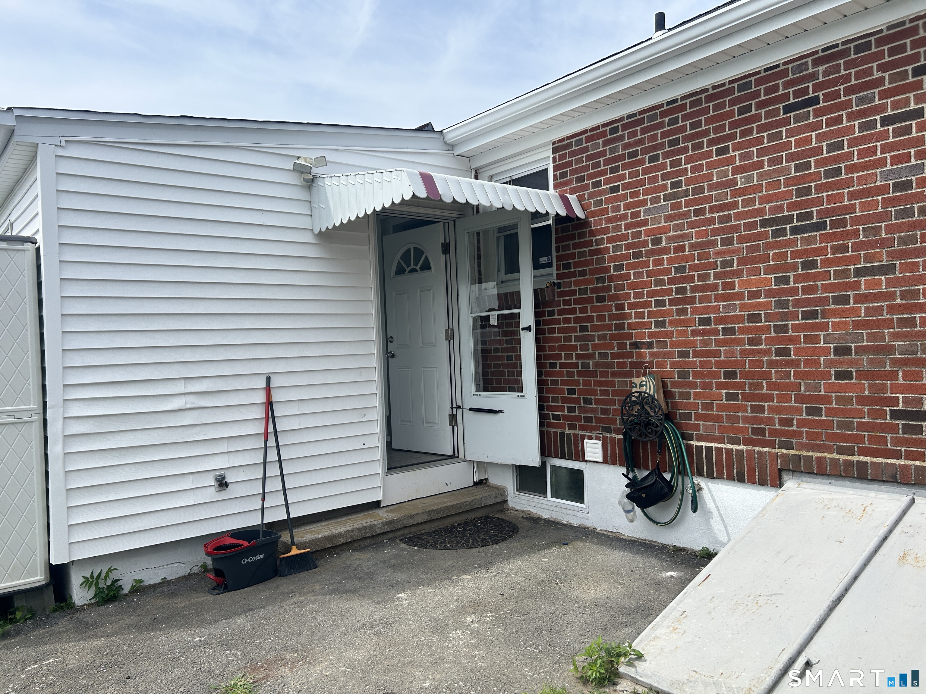 80 Alexander Avenue Bridgeport CT 06606