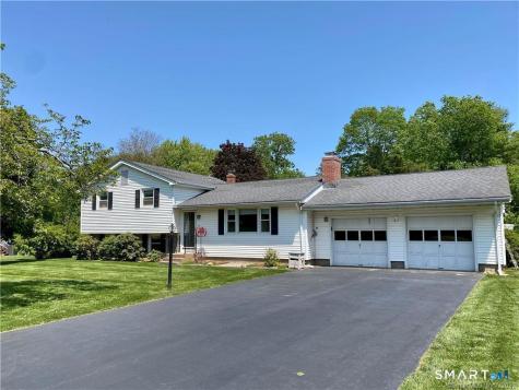14 Stonegate Drive Branford CT 06405