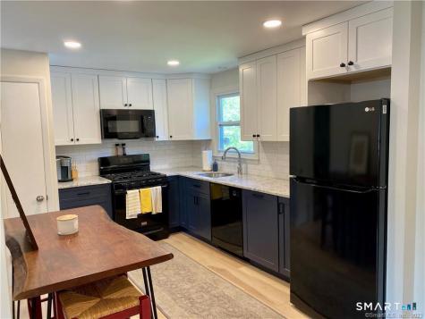 14 Stonegate Drive Branford CT 06405
