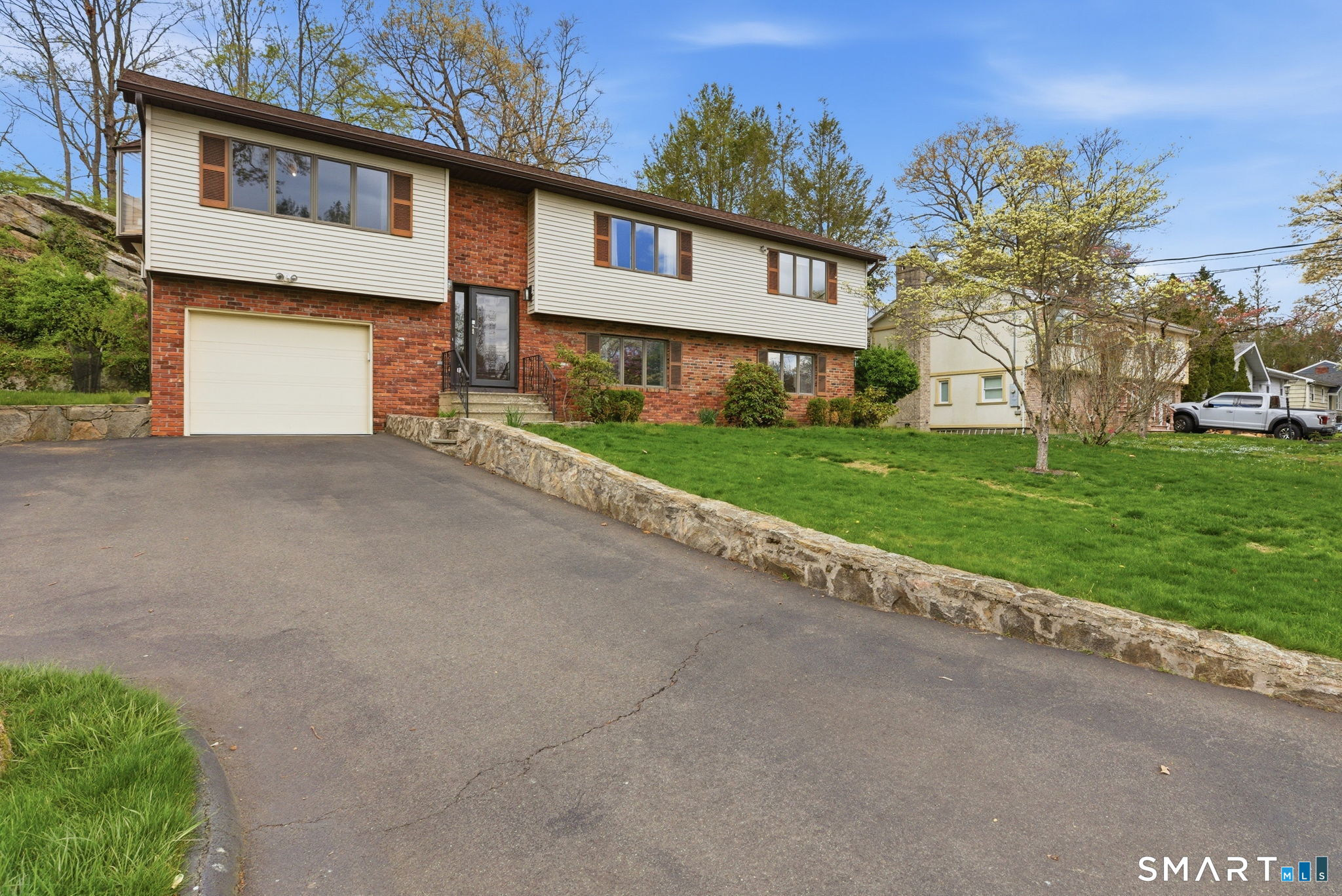 53 Dagmar Road Stamford CT 06905