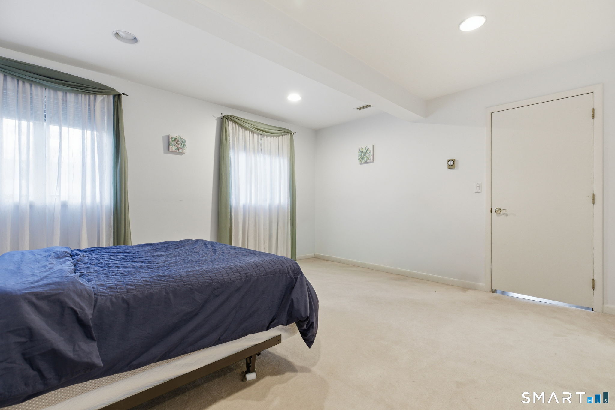 53 Dagmar Road Stamford CT 06905