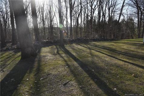 32 Deer Hill Road Redding CT 06896