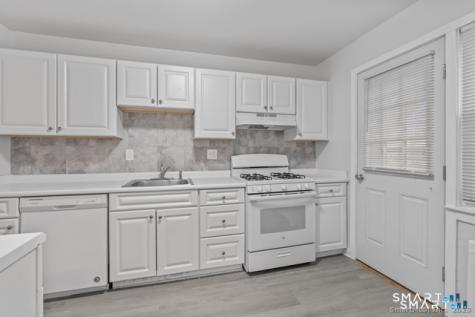 13 Hamilton Court Stamford CT 06902