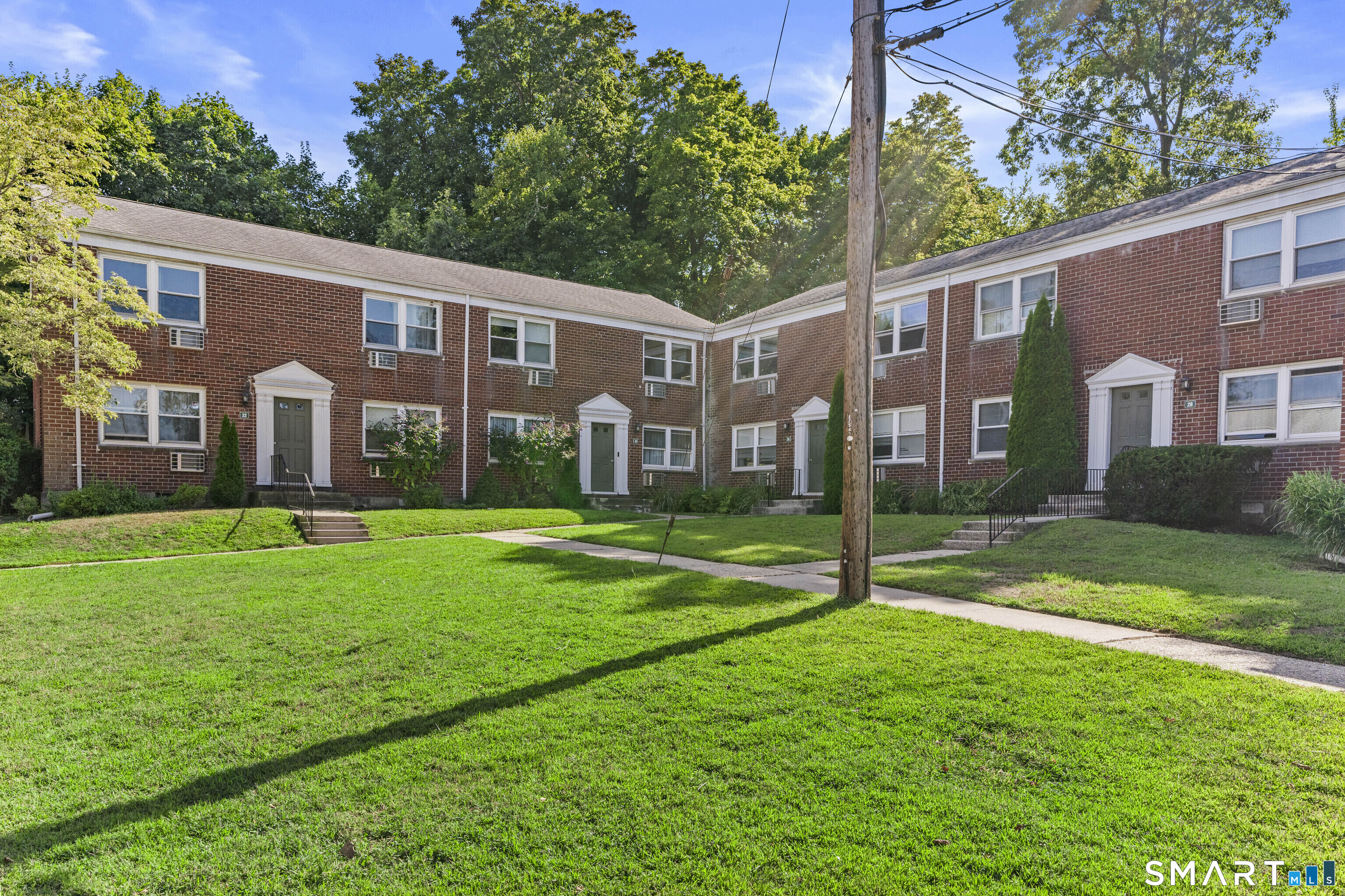 13 Hamilton Court Stamford CT 06902